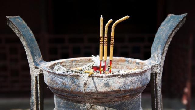 烧香为何一定是3根每根分别代表什么传统文化我们不能不知