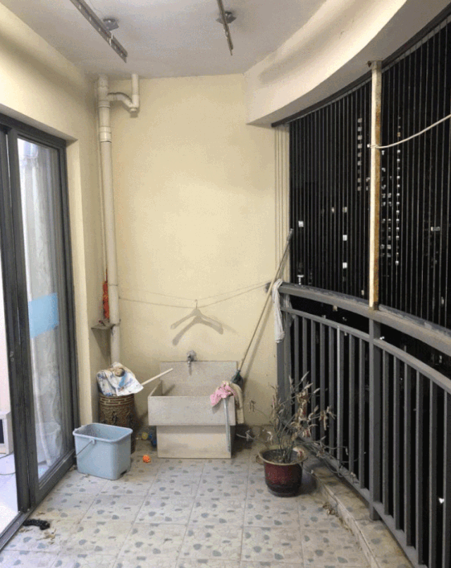 77平优雅风格小户型家装，开放式餐厨设计(图1)