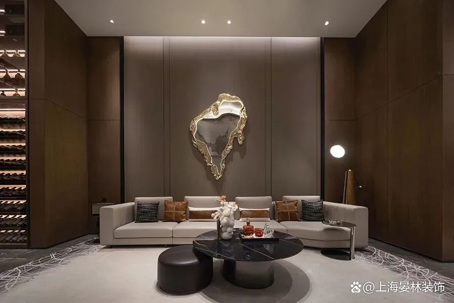一座具有中式风格与现代奢华相融合的豪宅装修设计(图10)